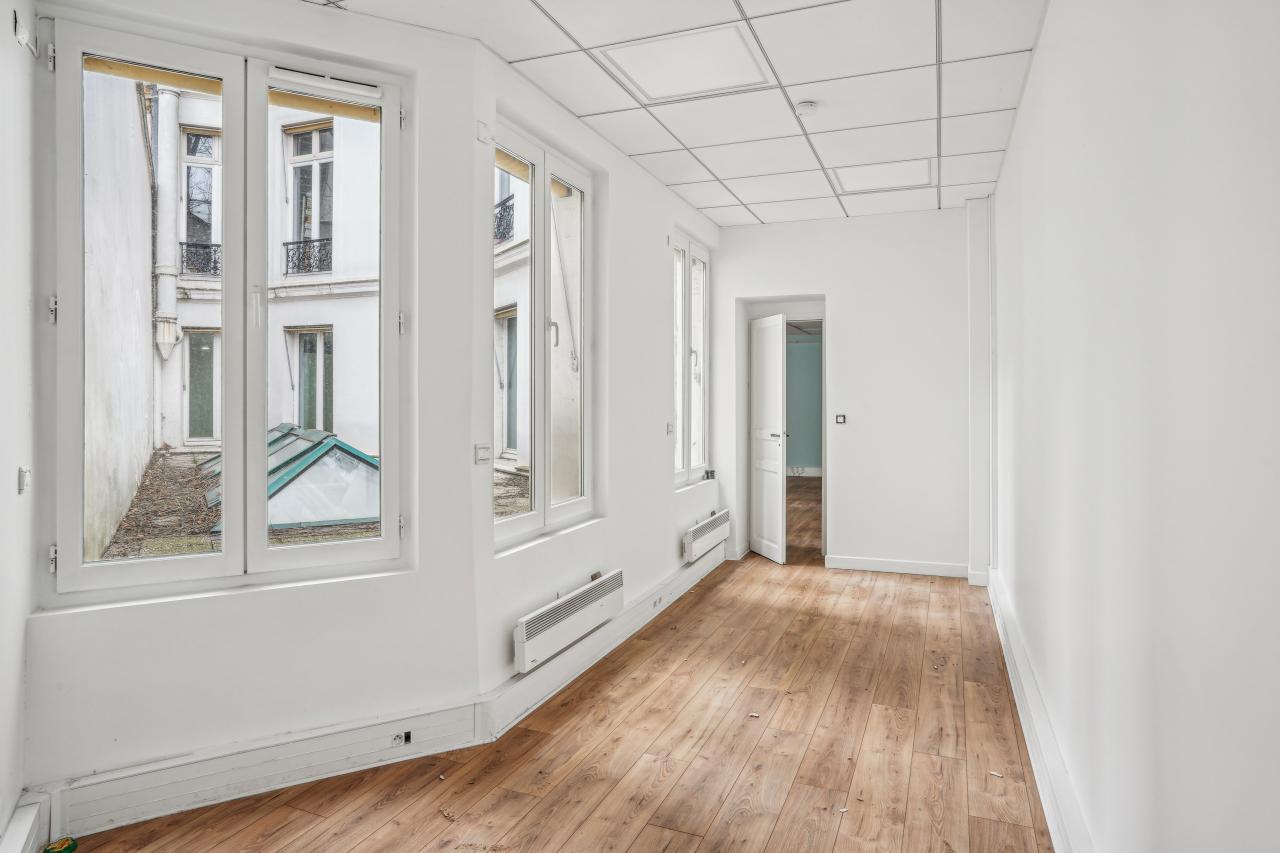 Bureau Paris 252m² Location bureau Paris OLBUR2530637 4